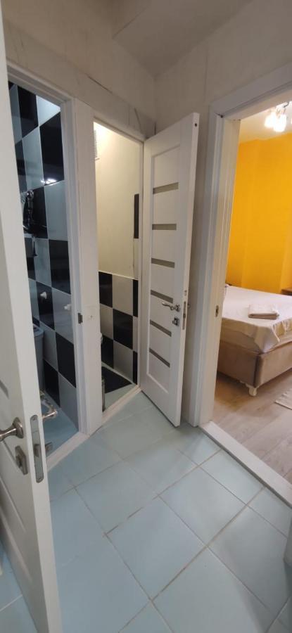 One Room With A Shared Bathroom Kischinau Exterior foto